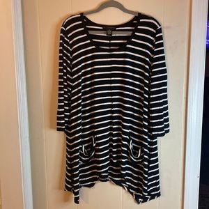 Grace Elements Woman 3/4 sleeve top